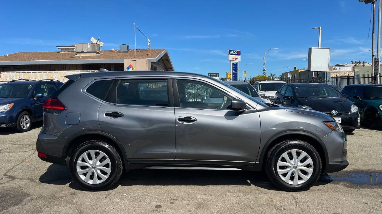 Used 2017 Nissan Rogue S image 8