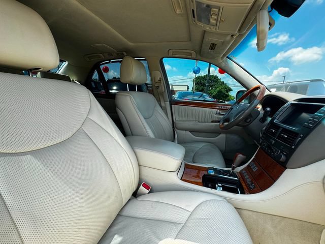 Used 2004 Lexus LS 430 RWD image 18