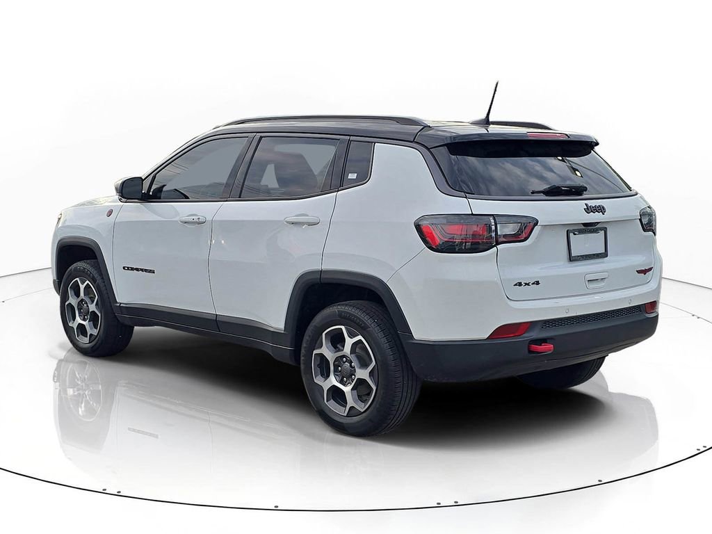 Used 2022 Jeep Compass Trailhawk w/ Trailhawk Elite Group AWD/4WD image 3