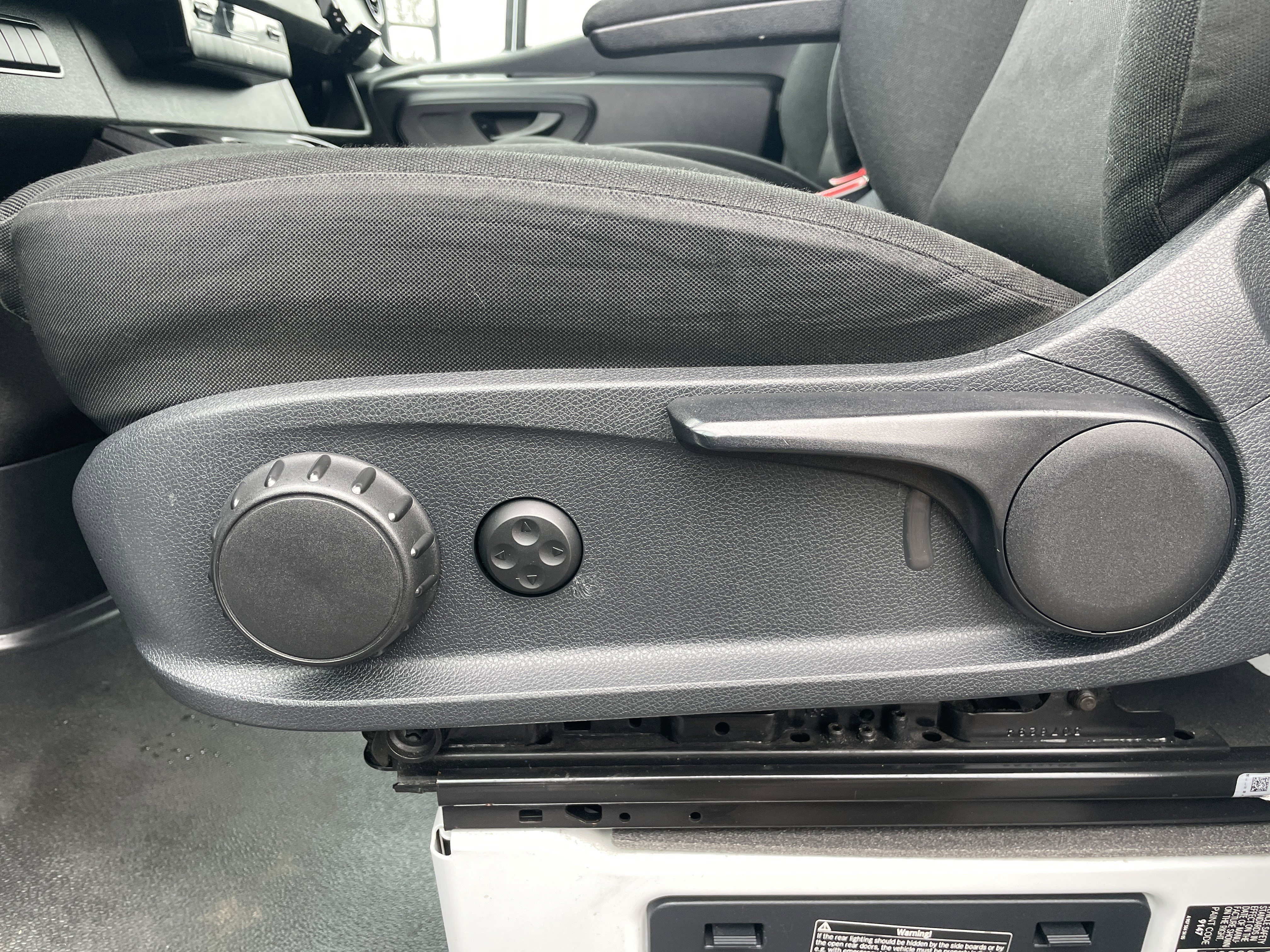 Used 2019 Mercedes-Benz Sprinter 1500 image 32