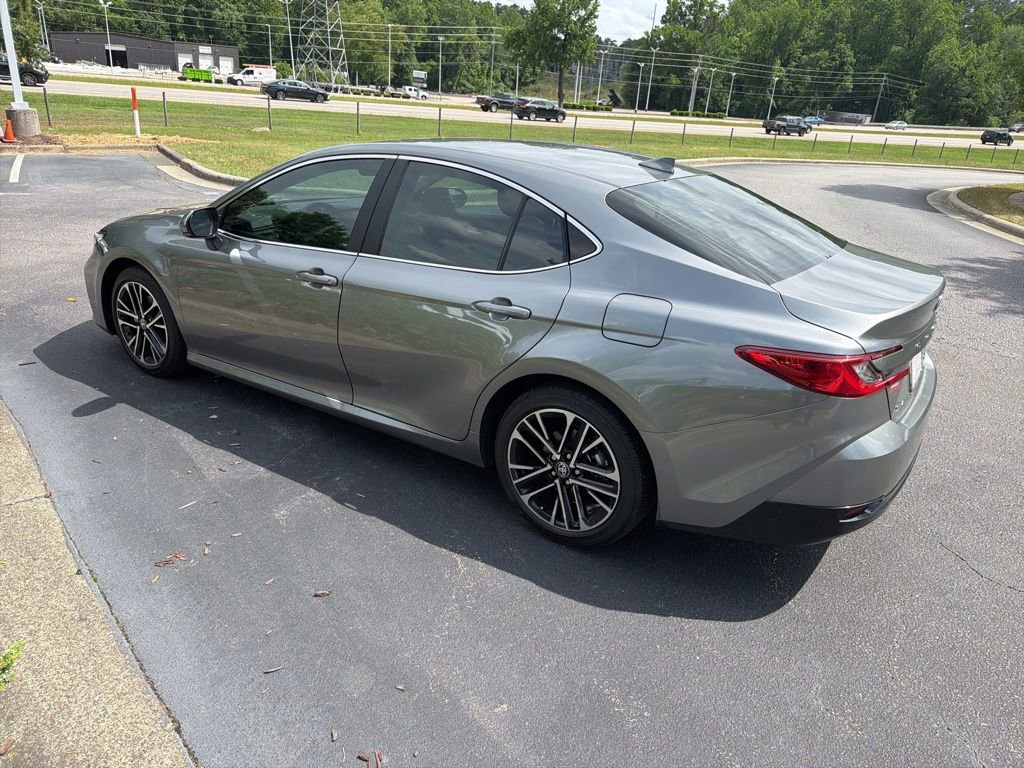 Used 2026 Toyota Camry XLE FWD image 2