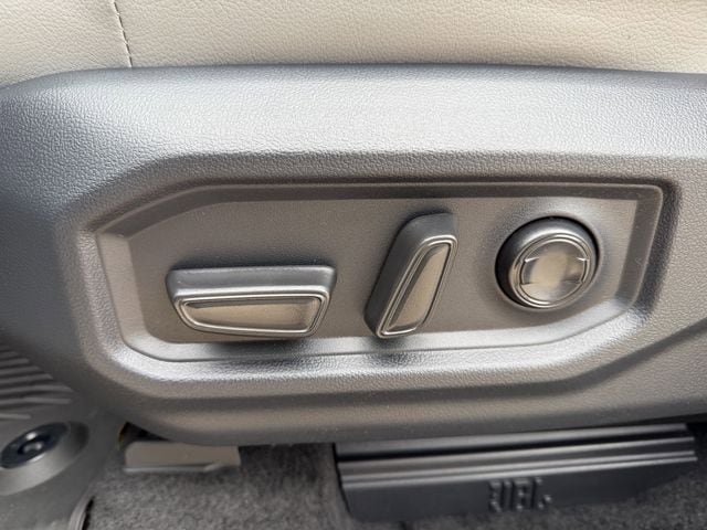 New 2026 Toyota Tundra Limited AWD/4WD image 28