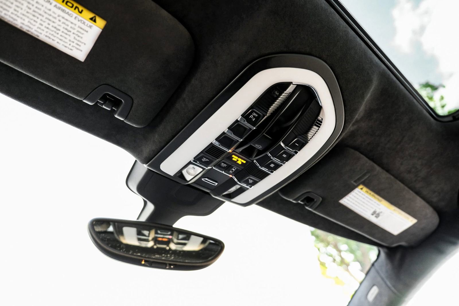 Used 2013 Porsche Panamera GTS image 31