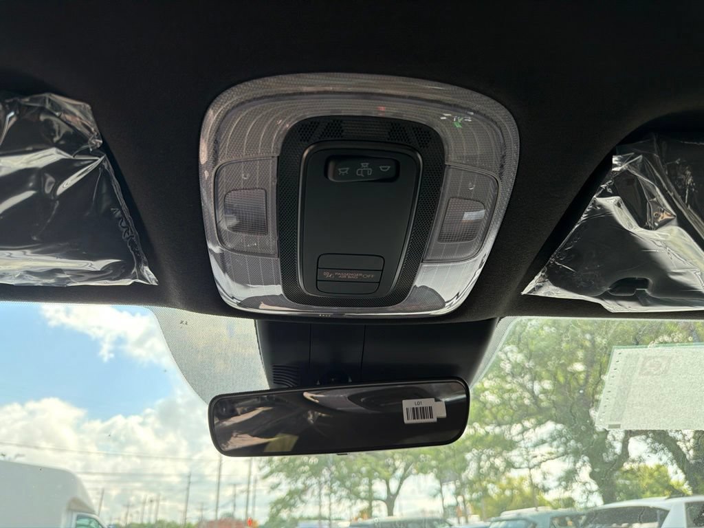 New 2026 Hyundai Elantra Sport FWD image 17