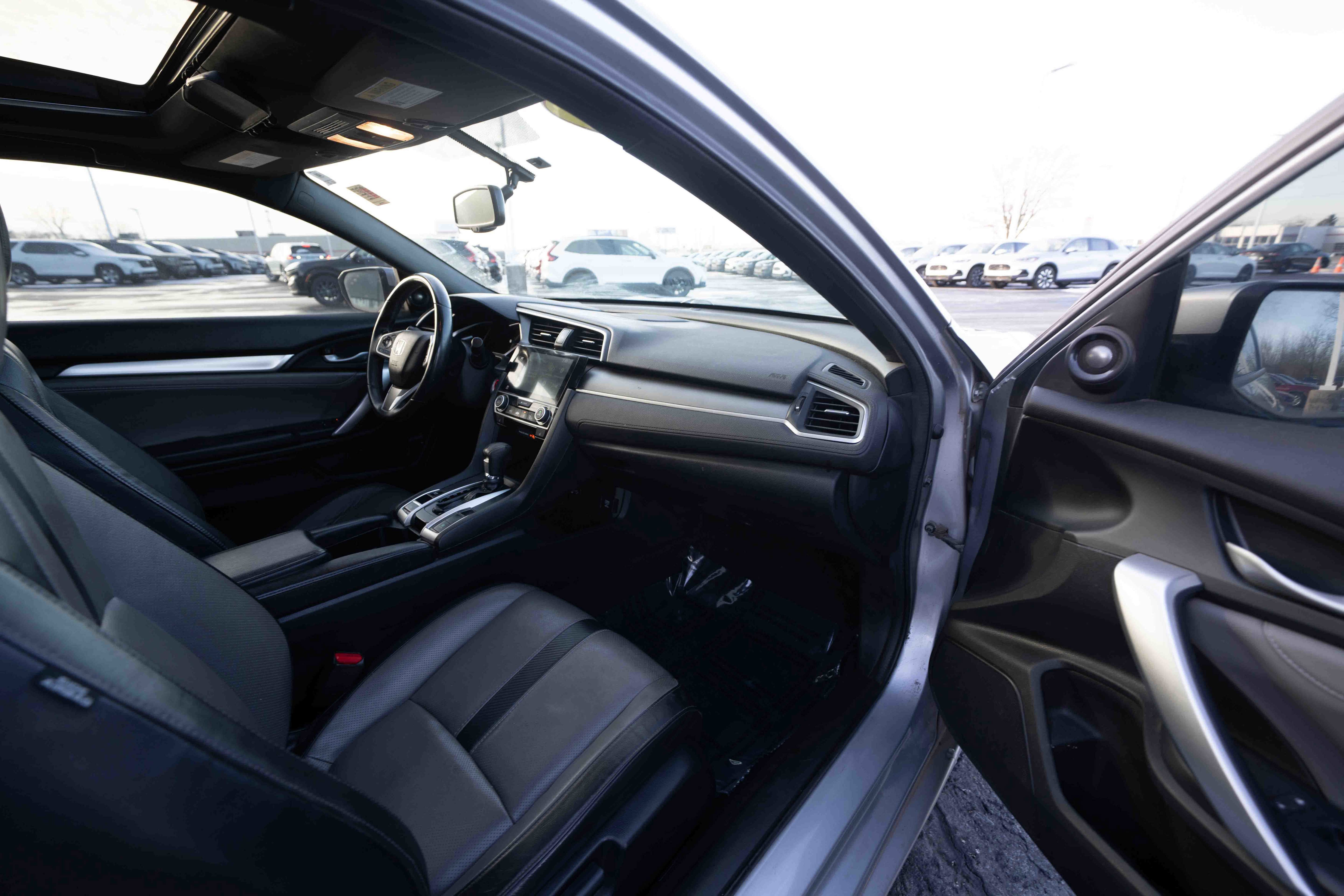 Used 2017 Honda Civic EX-L image 24