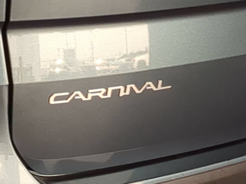 Used 2024 Kia Carnival SX Prestige FWD image 13