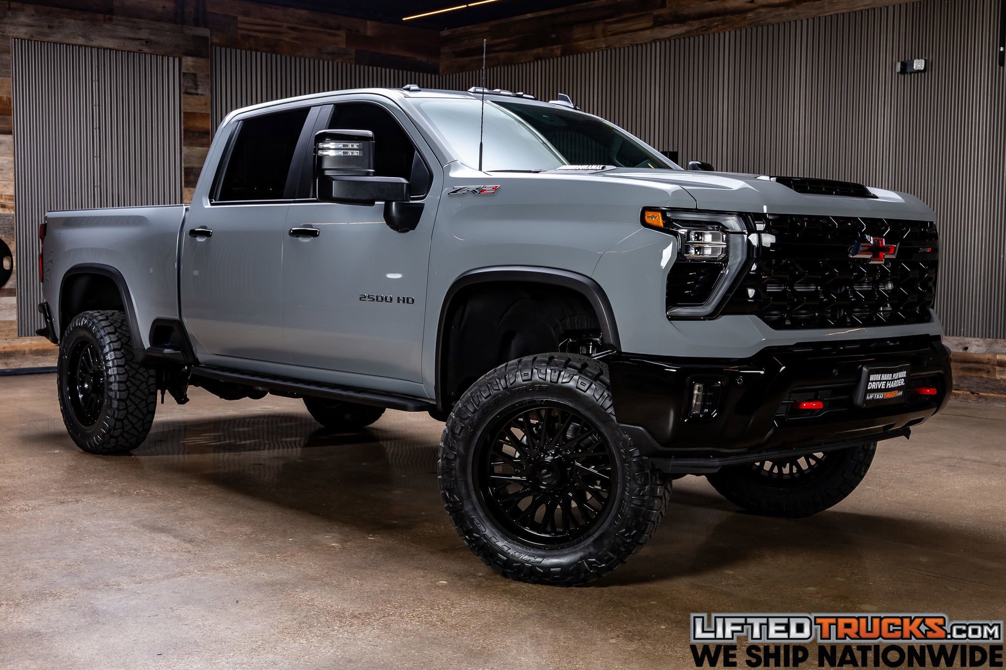 Used 2025 Chevrolet Silverado 2500 ZR2 w/ Technology Package image 1