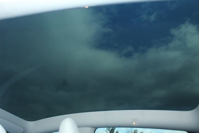 Used 2025 Tesla Model Y Performance image 25