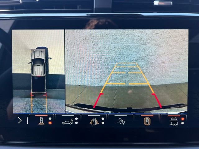 Used 2026 GMC Sierra 2500 AT4X image 13