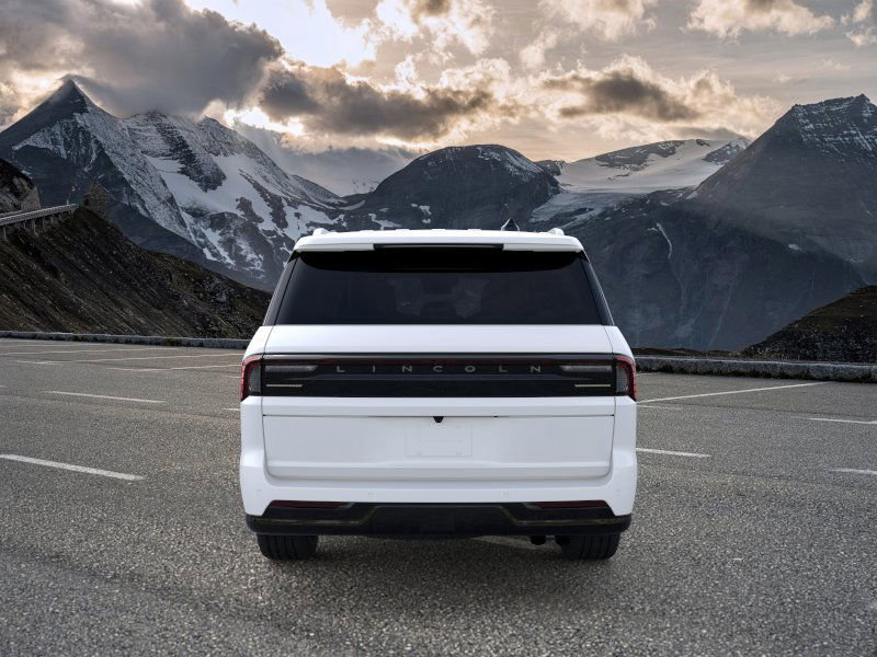 New 2025 Lincoln Navigator L Reserve image 5