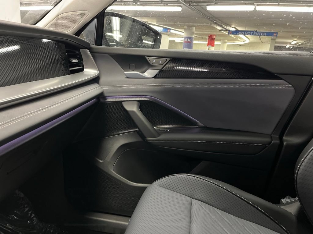 New 2026 Volkswagen Tiguan SE AWD/4WD image 30