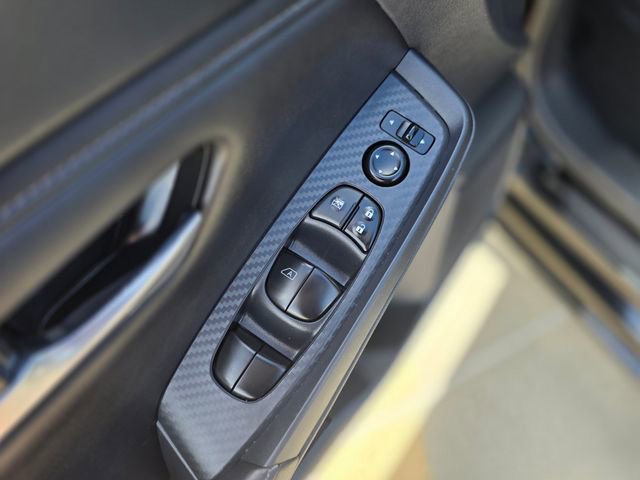 Used 2025 Nissan Sentra SV FWD image 20