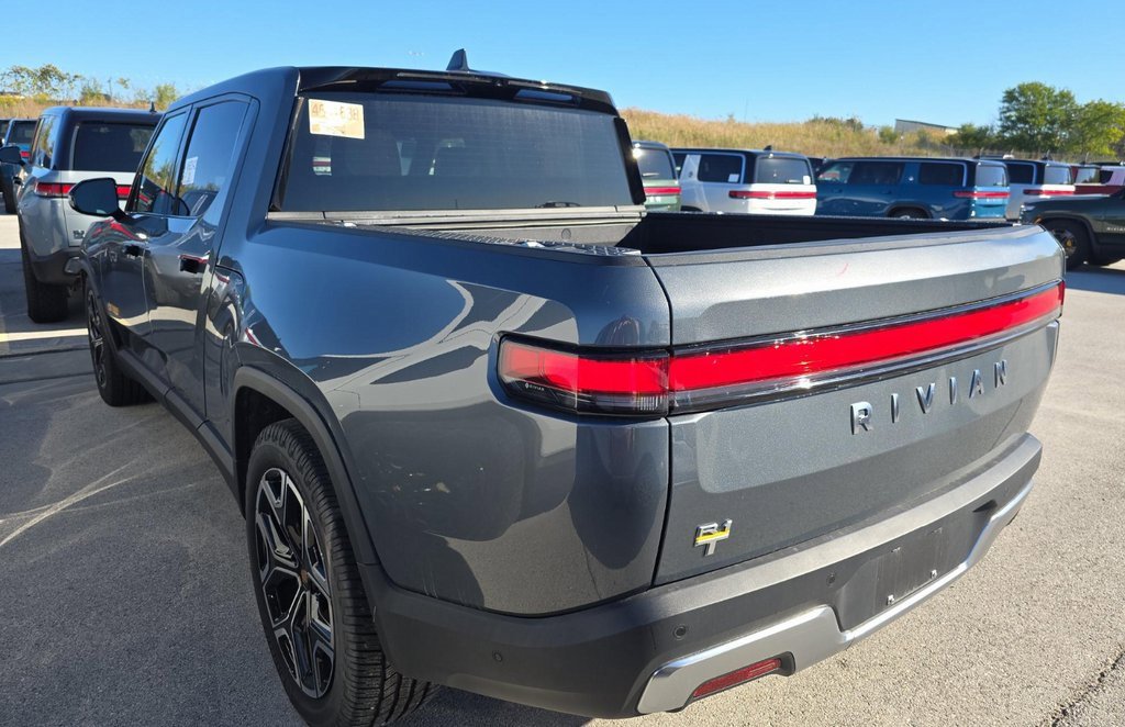 Used 2022 Rivian R1T Adventure image 6