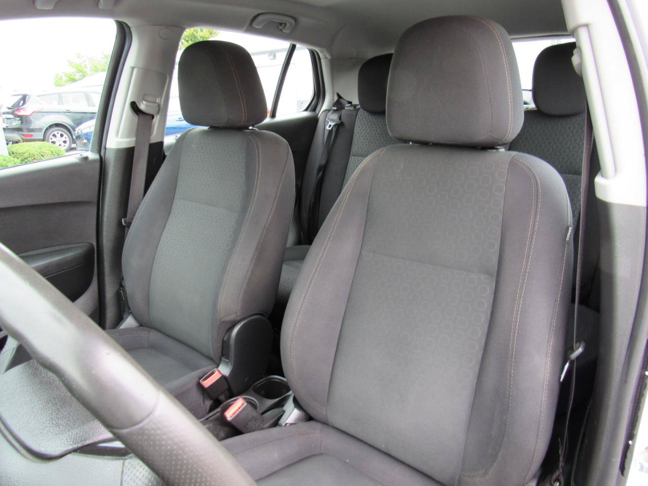 Used 2018 Chevrolet Trax LS AWD/4WD image 16