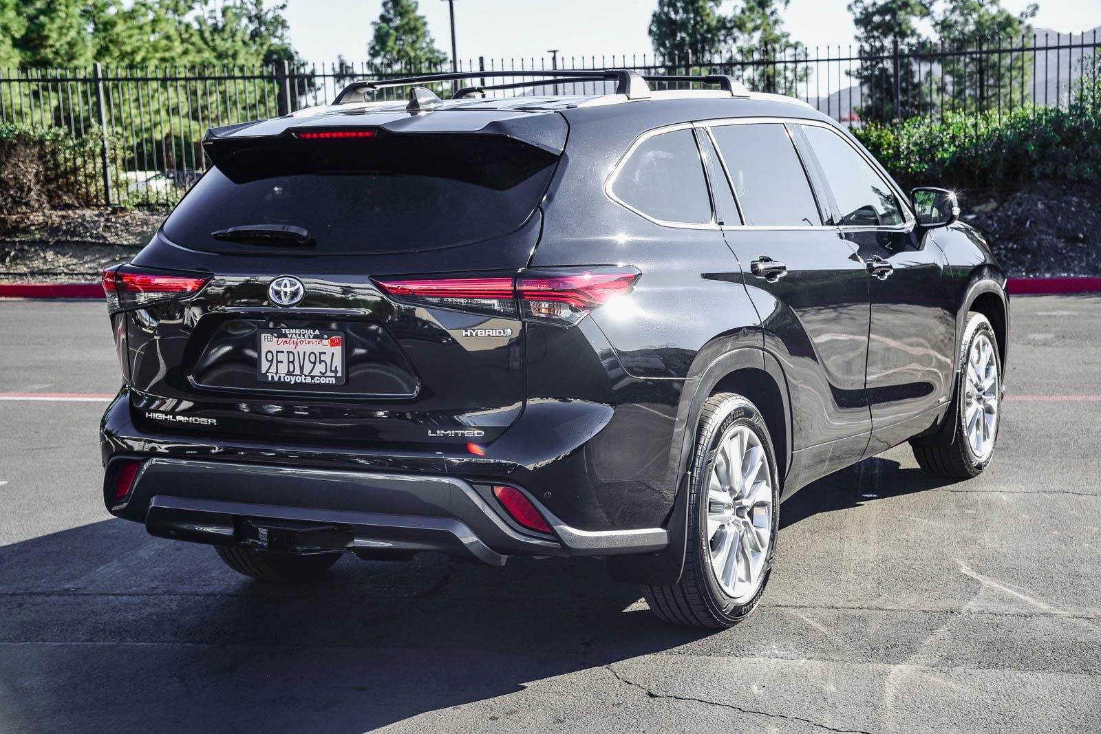 Used 2023 Toyota Highlander Limited image 7