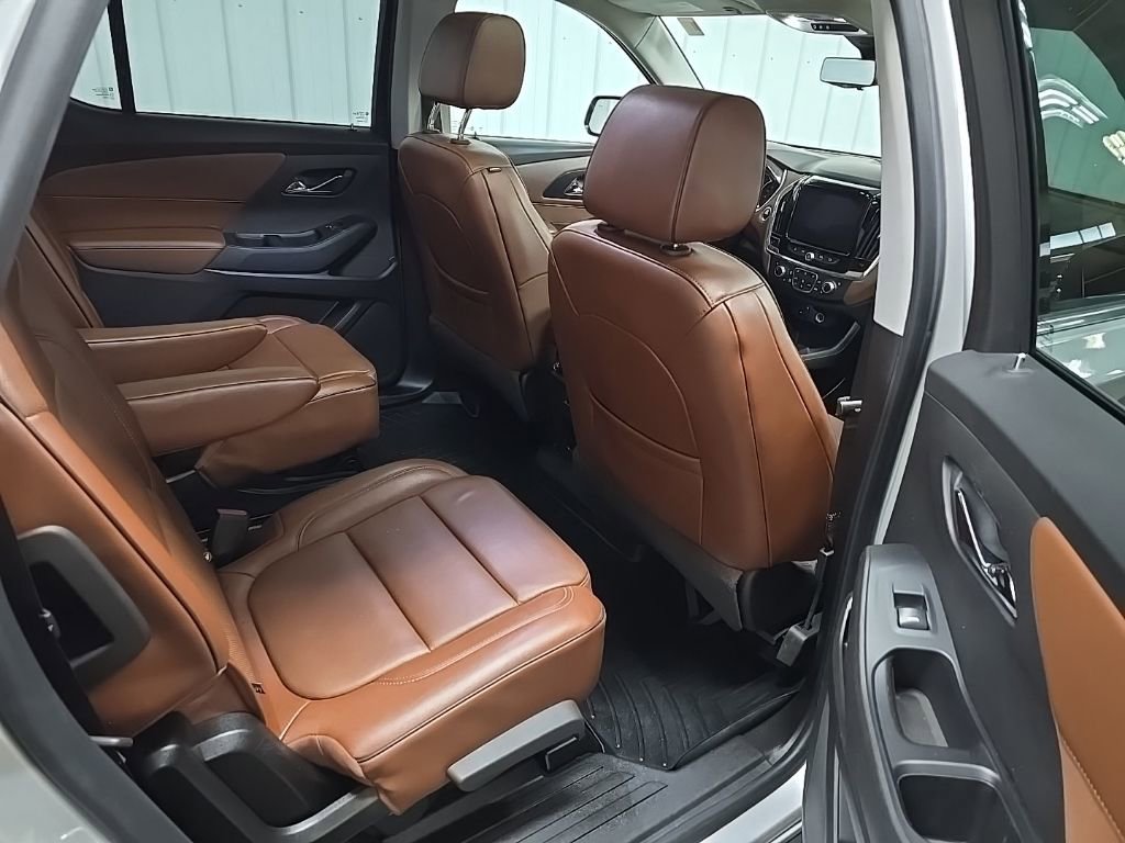Used 2018 Chevrolet Traverse High Country image 18