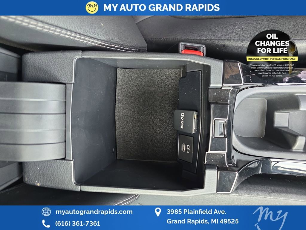 Used 2024 Toyota Corolla Cross XLE w/ Convenience Package image 28