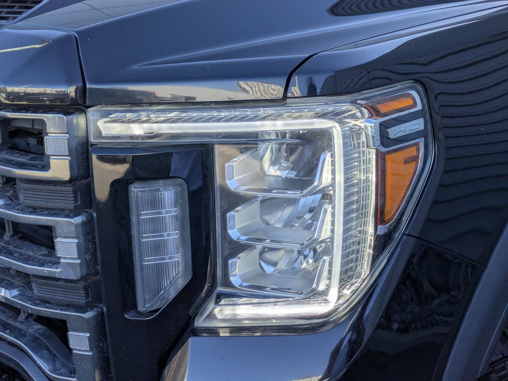 Used 2021 GMC Sierra 2500 AT4 w/ AT4 Premium Plus Package image 9