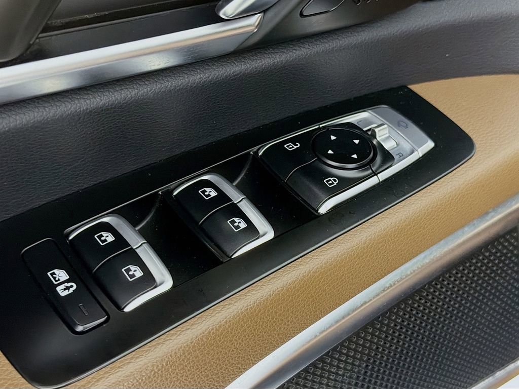 Used 2020 Kia Telluride SX w/ SX Prestige Package AWD/4WD image 19