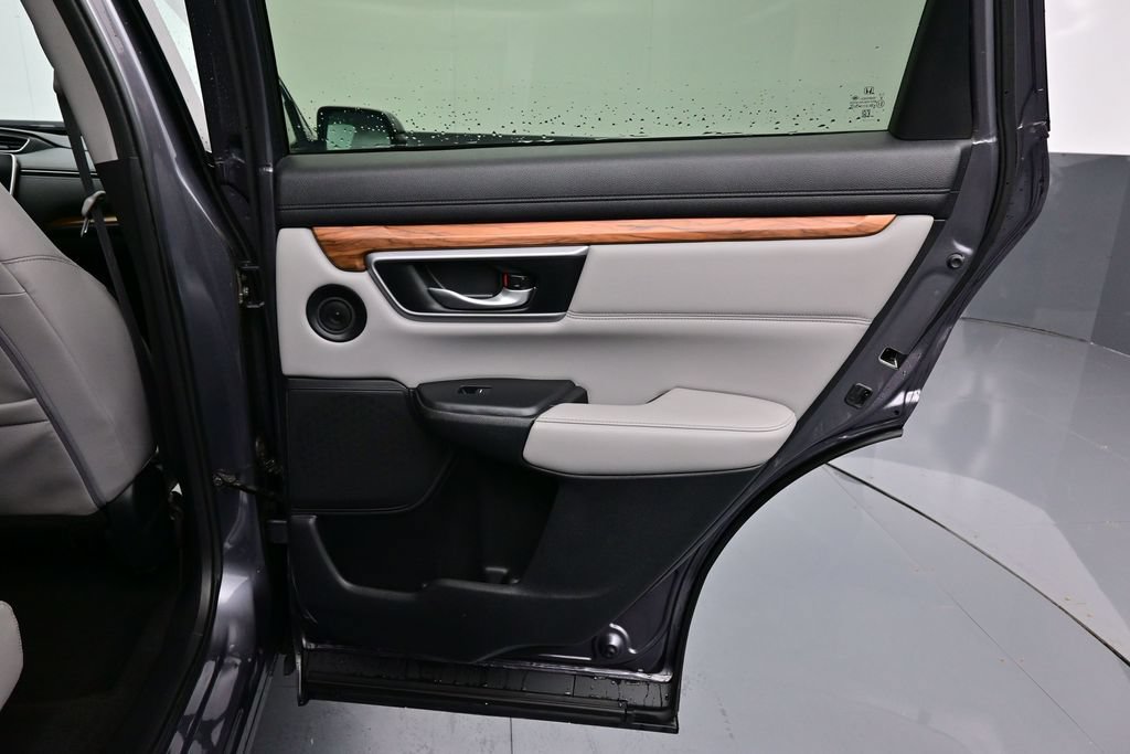 Used 2017 Honda CR-V Touring image 33