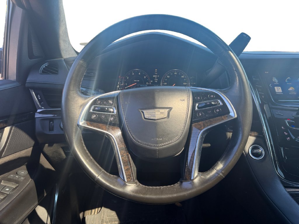 Used 2015 Cadillac Escalade Platinum AWD/4WD image 10