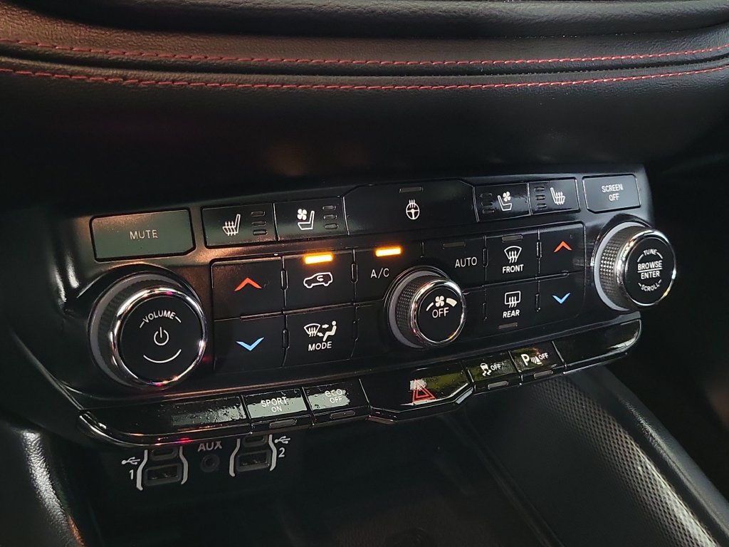 Used 2023 Dodge Durango R/T RWD image 31