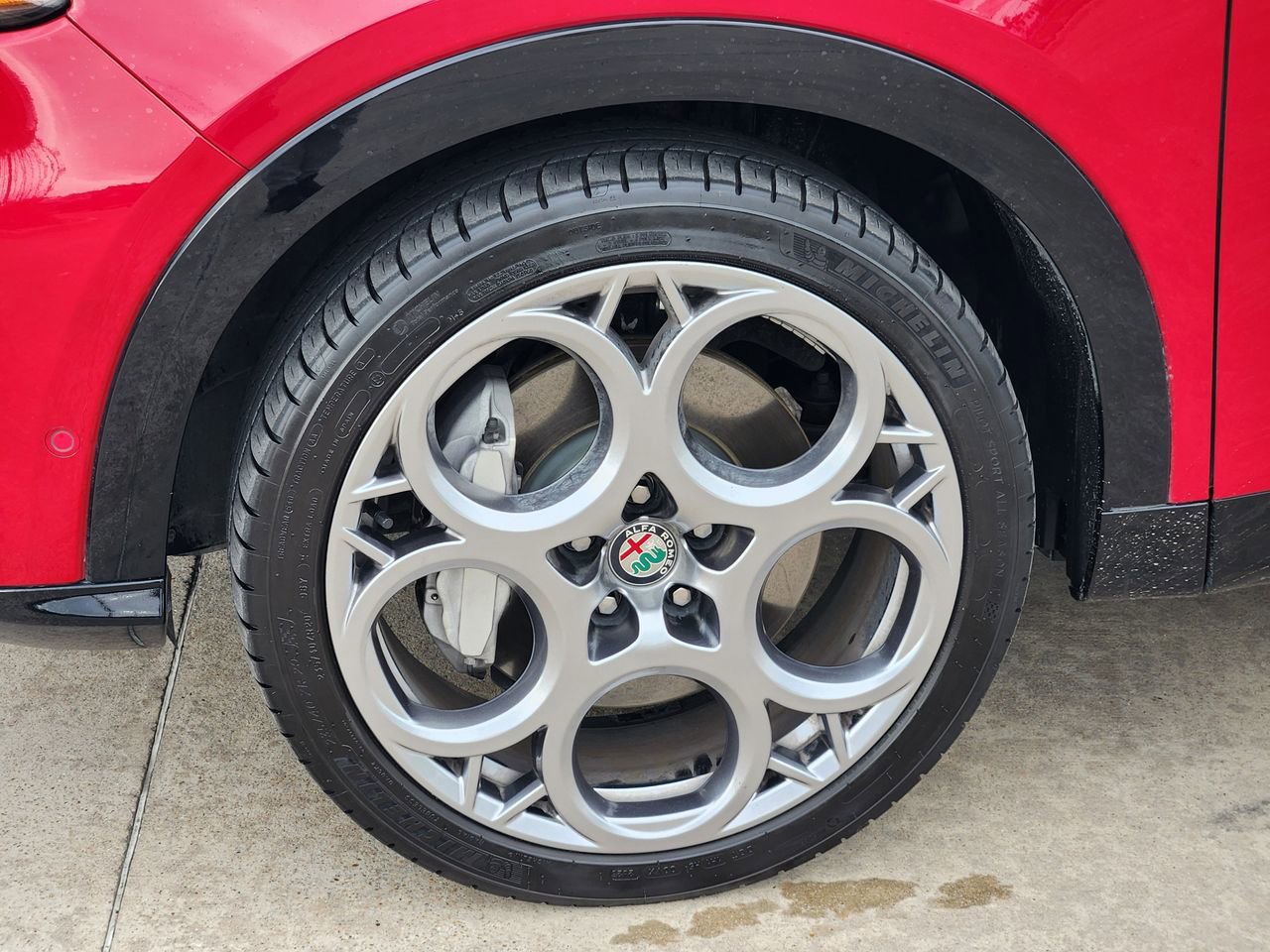 Used 2024 Alfa Romeo Tonale Ti AWD/4WD image 11