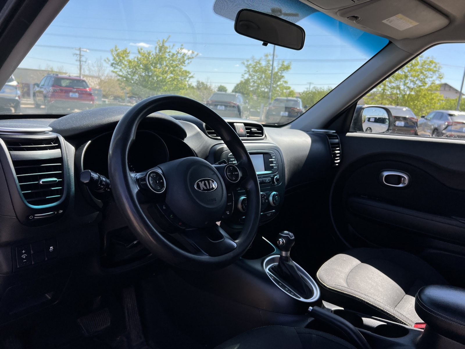 Used 2016 Kia Soul + FWD image 25