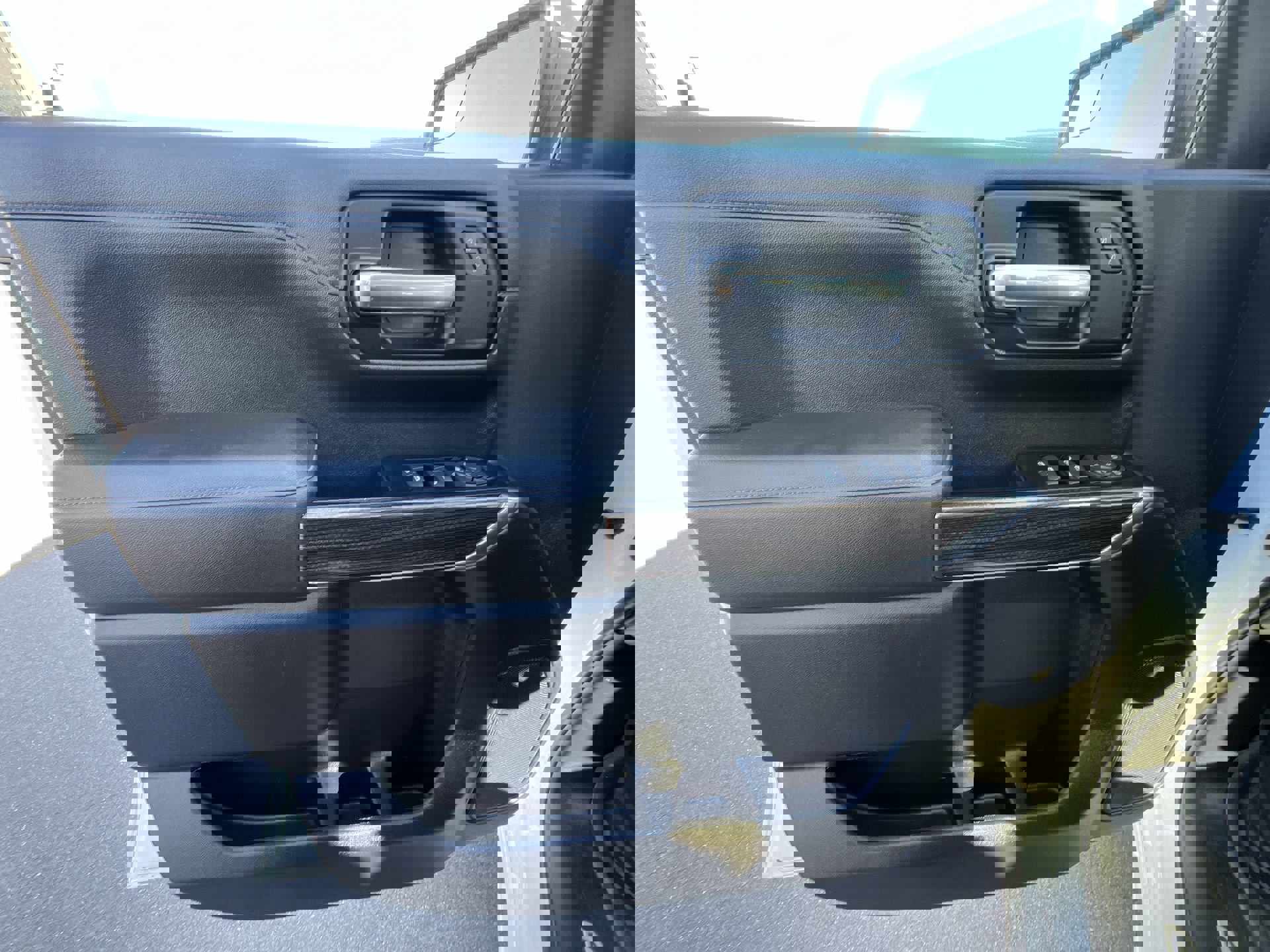 Certified 2022 Chevrolet Silverado 1500 RST image 22