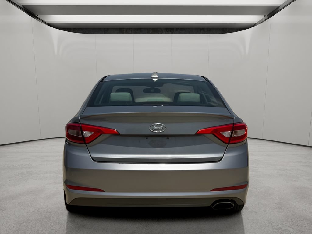 Used 2016 Hyundai Sonata SE FWD image 4