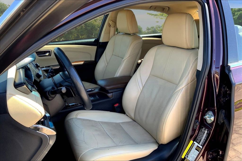Used 2015 Toyota Avalon Limited w/ Technology Package image 20