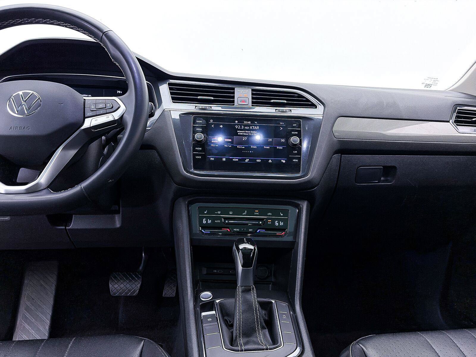 Used 2022 Volkswagen Tiguan SE FWD image 8