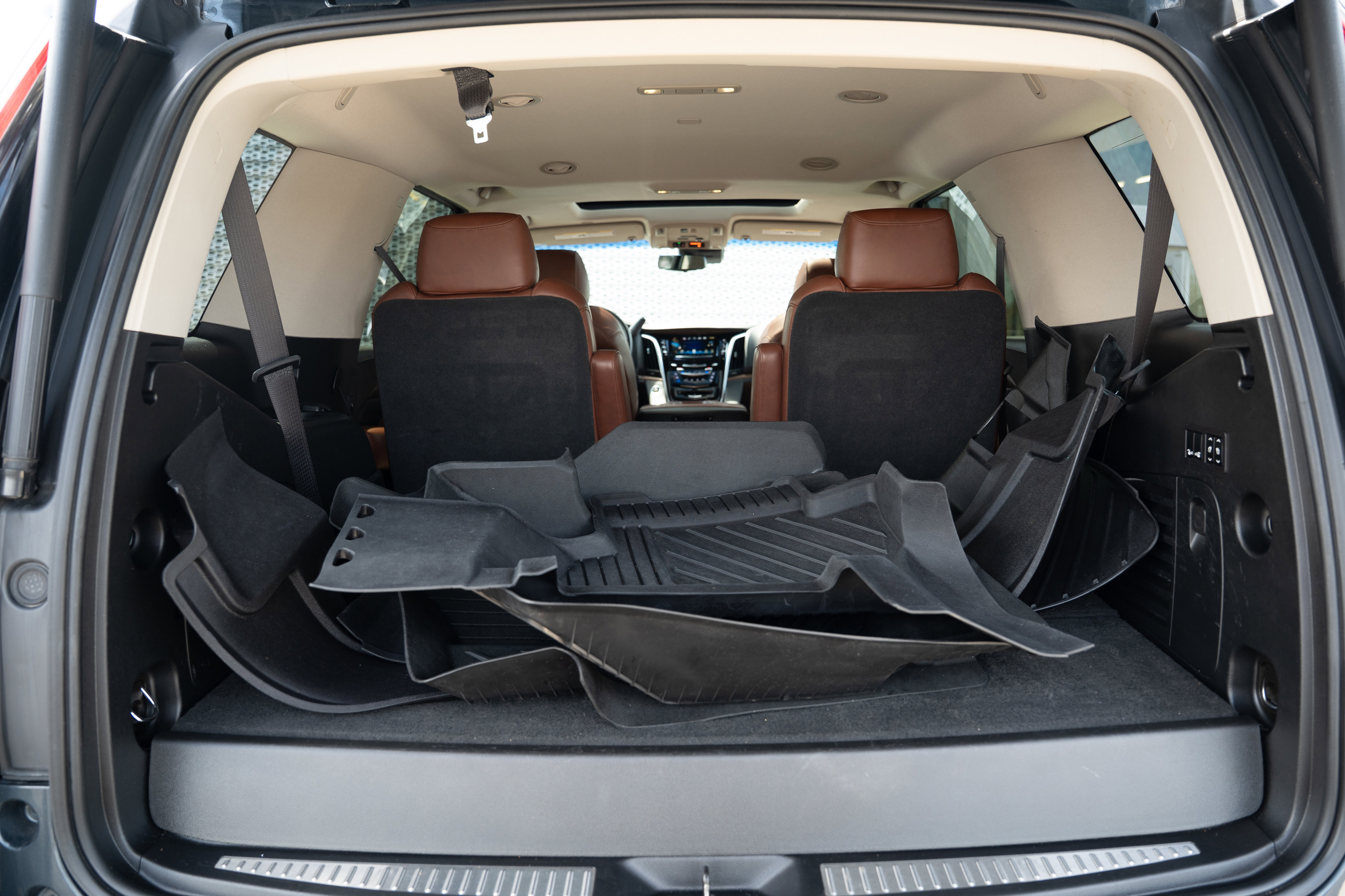 Used 2020 Cadillac Escalade Luxury AWD/4WD image 29