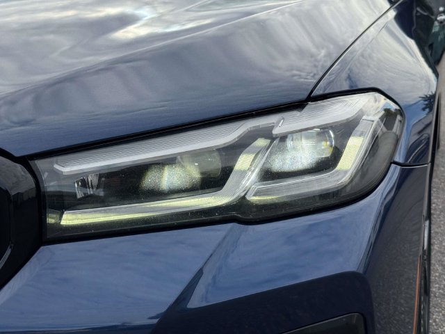 Used 2021 BMW M550i xDrive AWD/4WD image 13