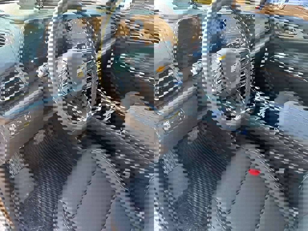 New 2026 Chevrolet Traverse LT w/ Sun and Wheel Package image 18