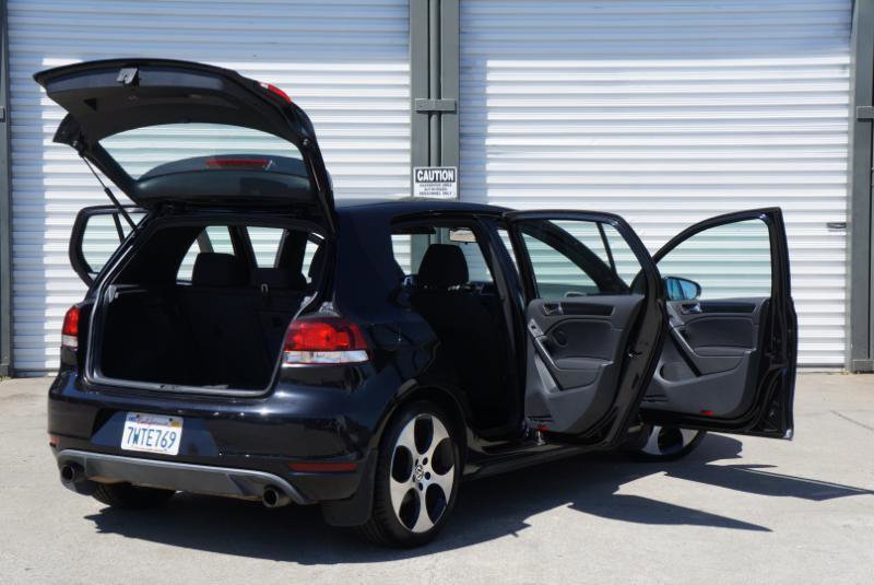Used 2011 Volkswagen Golf 4-Door image 17