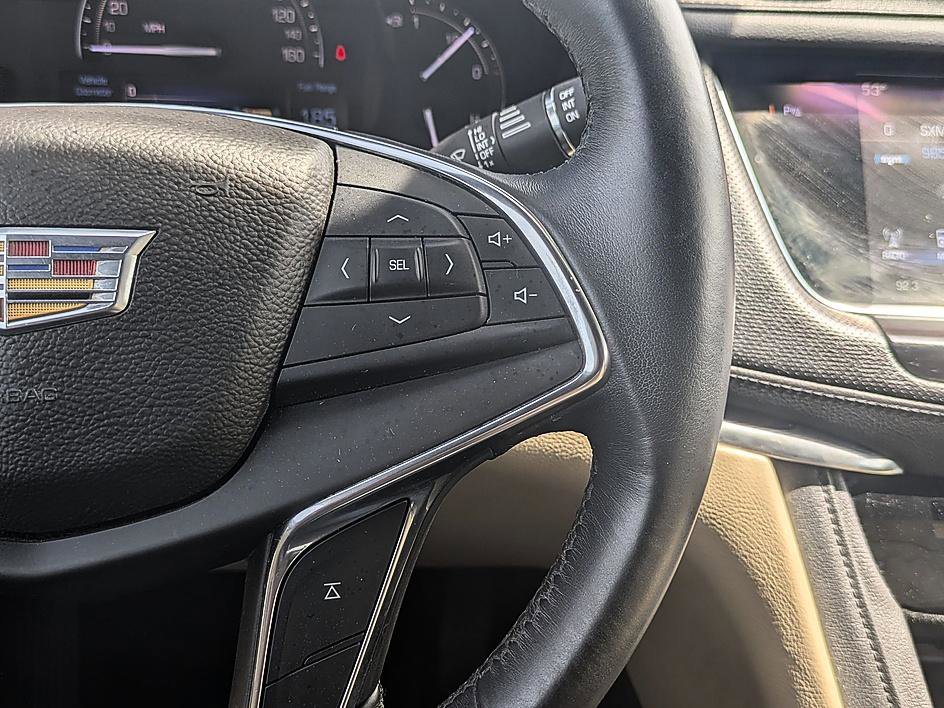 Used 2017 Cadillac XT5 FWD image 18