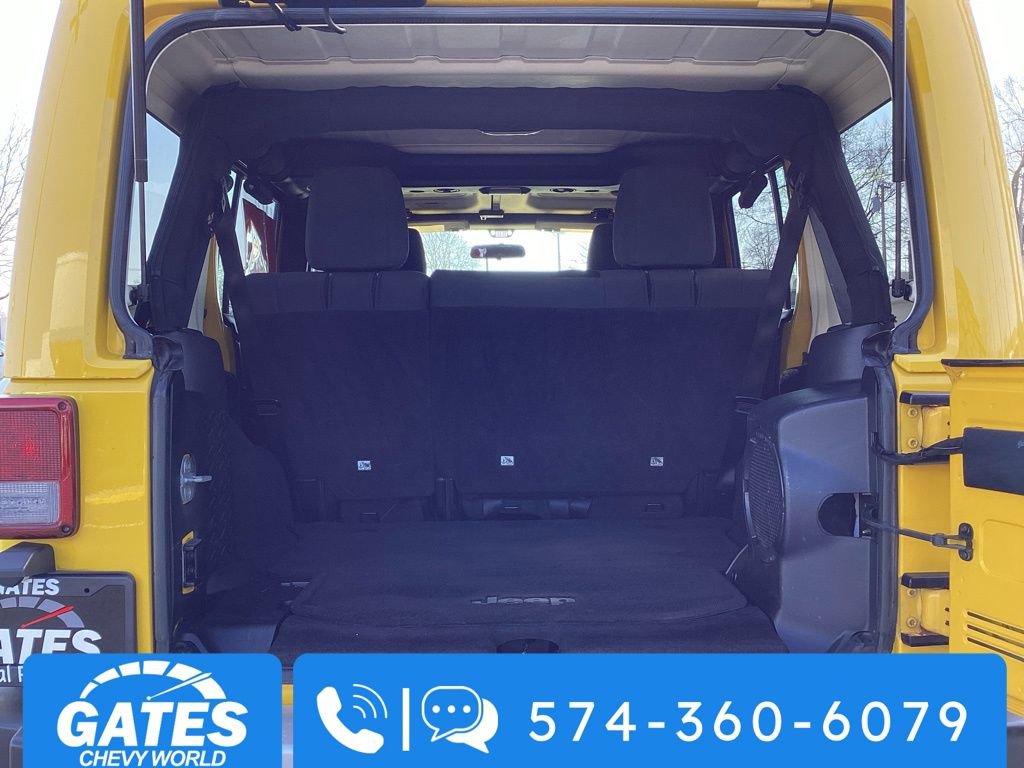 Used 2011 Jeep Wrangler Unlimited Sahara w/ Dual Top Group image 11