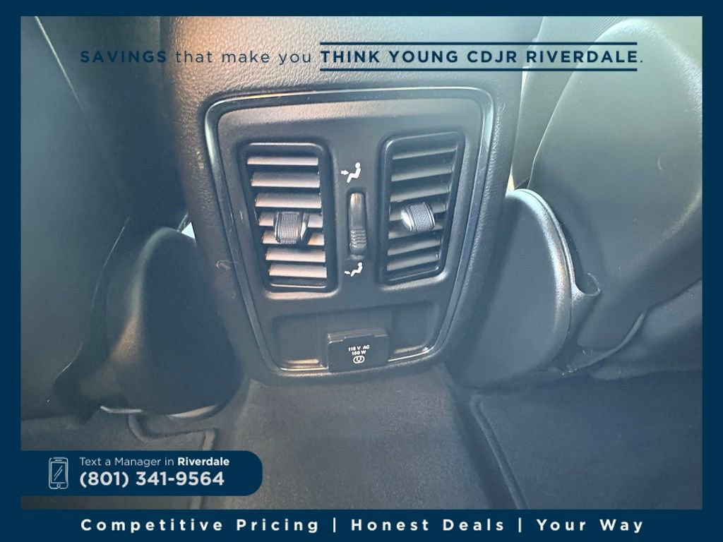 Used 2022 Jeep Grand Cherokee Laredo X image 11