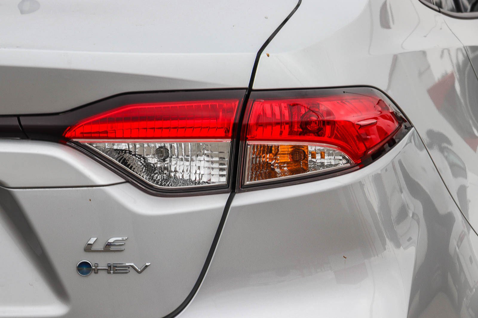 Certified 2025 Toyota Corolla LE FWD image 8