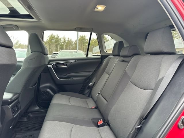 Used 2022 Toyota RAV4 XLE w/ Convenience Package image 19
