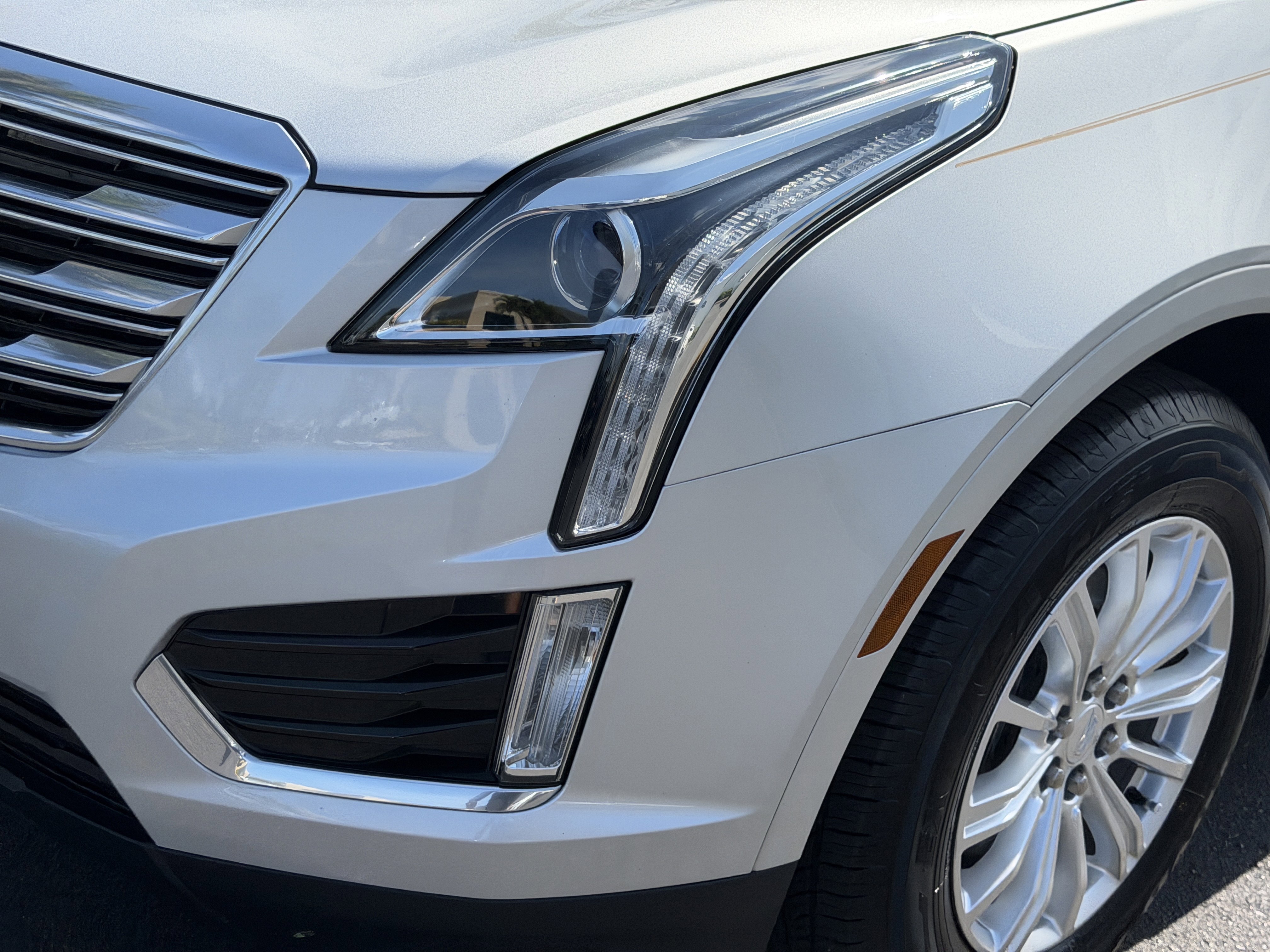 Used 2019 Cadillac XT5 Premium Luxury FWD image 8