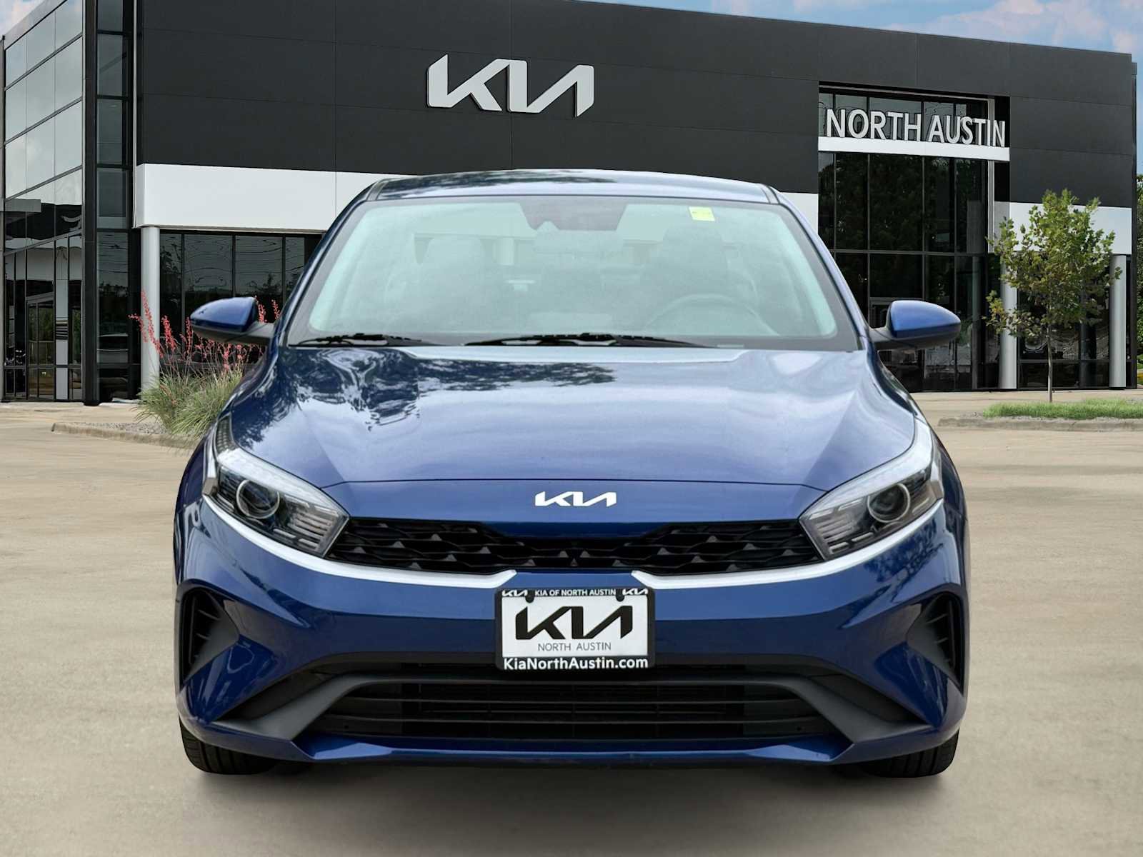 Certified 2023 Kia Forte LXS FWD image 5
