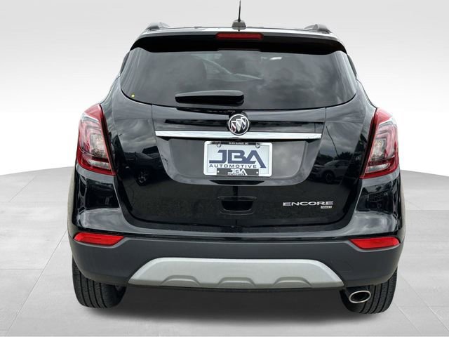 Used 2022 Buick Encore Preferred w/ Safety Package AWD/4WD image 27