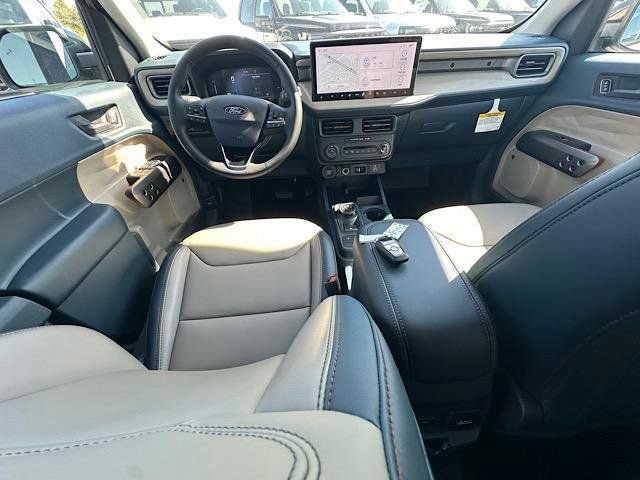 New 2025 Ford Maverick Lariat image 12