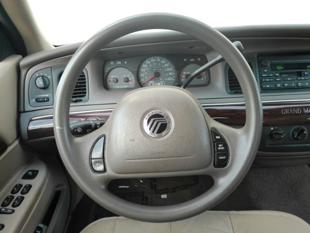 Used 2003 Mercury Grand Marquis GS RWD image 27