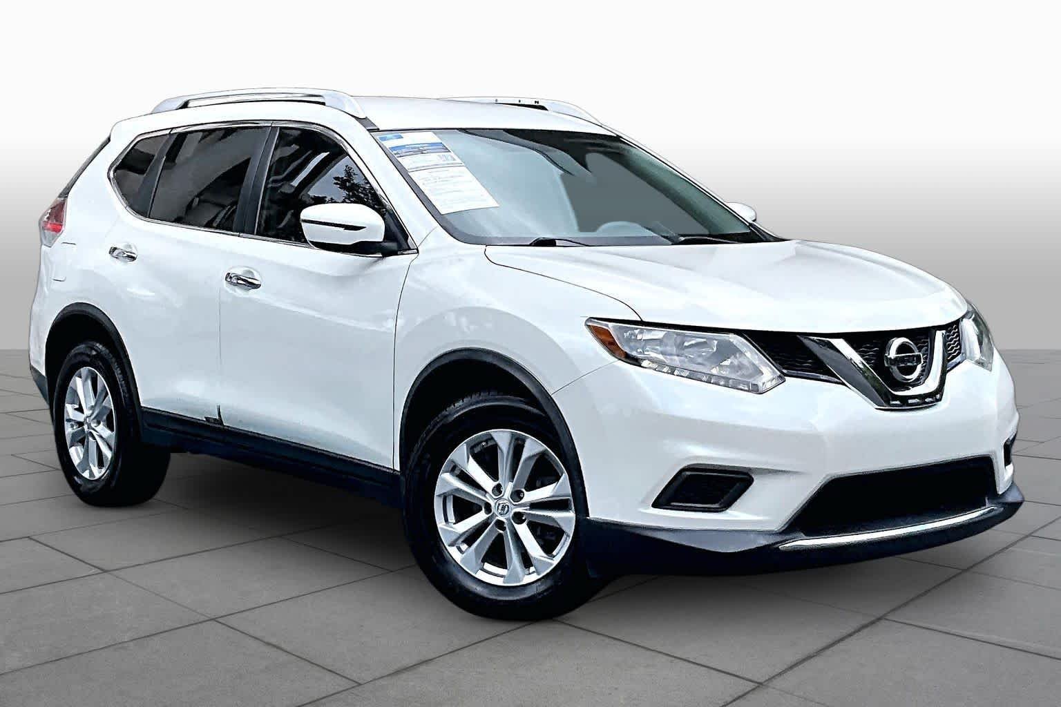 Used 2016 Nissan Rogue SV FWD image 3