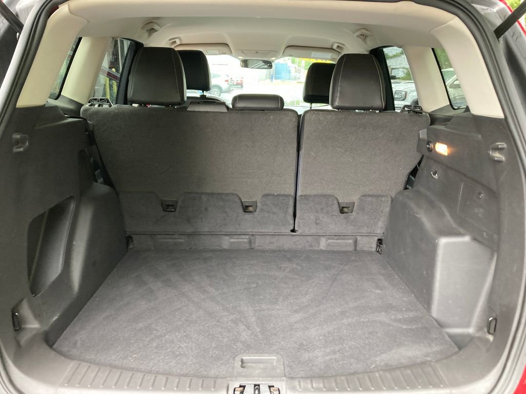 Used 2017 Ford Escape SE w/ SE Leather Comfort Package image 27