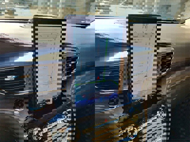 Used 2023 Ford Explorer Platinum w/ Technology Package image 19