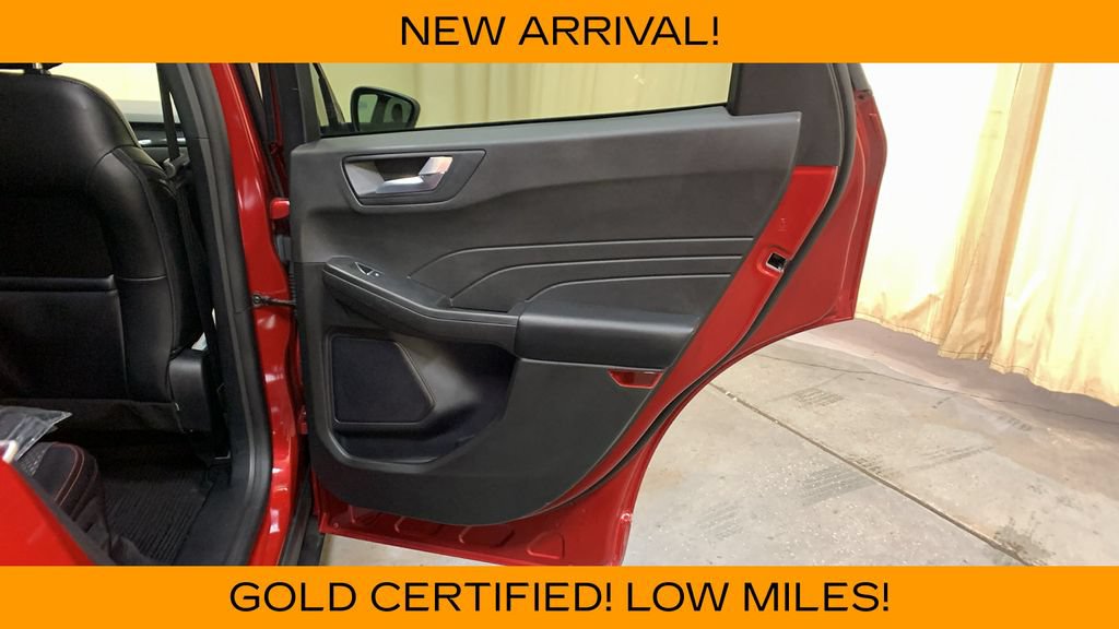 Used 2024 Ford Escape ST-Line w/ Tech Pack #1 AWD/4WD image 13
